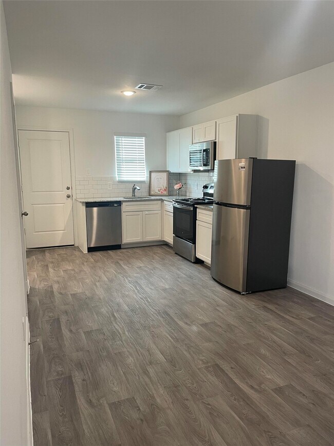 Foto del edificio - 9718 Marie Vlg Ct