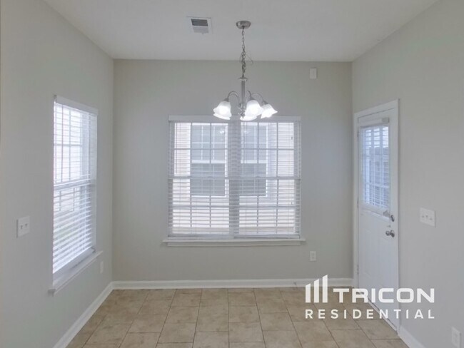 Foto del edificio - 2614 Sewanee Pl