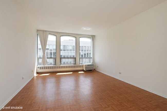 Building Photo - 1451 E 55th St