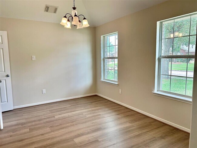 Foto del edificio - 2438 Ranch Hollow Ct