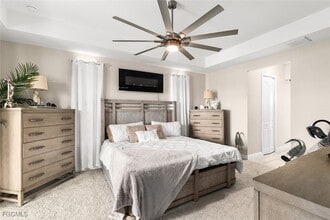 Building Photo - 302 NW 32nd Pl