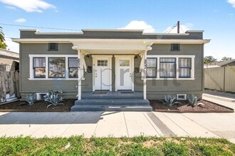 Building Photo - 854 Orange Ave