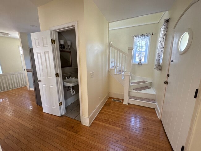 Building Photo - Paducah City Home