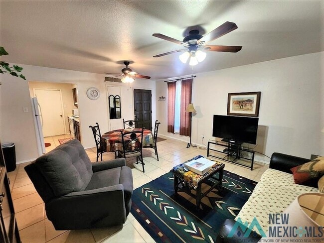 Foto del edificio - 1501 Riley Dr