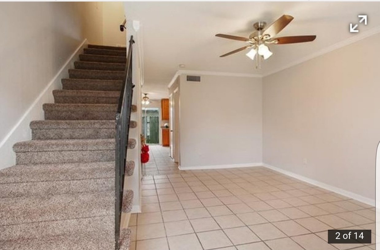 Building Photo - 904 St Julien Dr