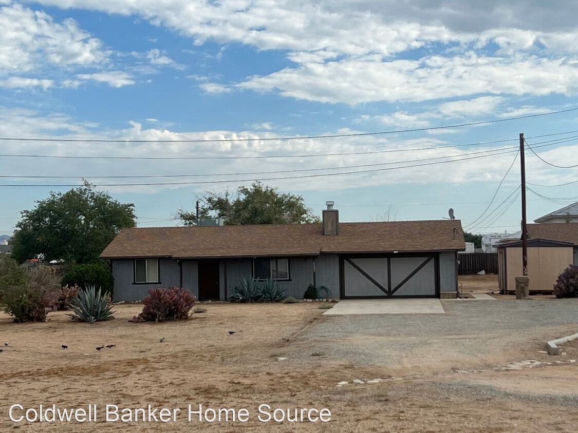 Primary Photo - 2 br, 1 bath House - 16665 Las Palmas St.