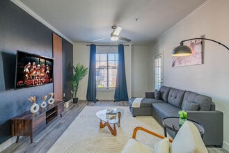 Building Photo - 7455 N 95th Ave