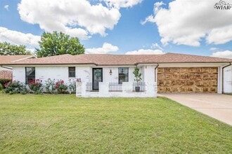Building Photo - 4319 Crestview