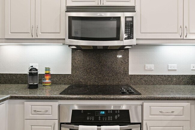 Building Photo - 3887 Pell Pl
