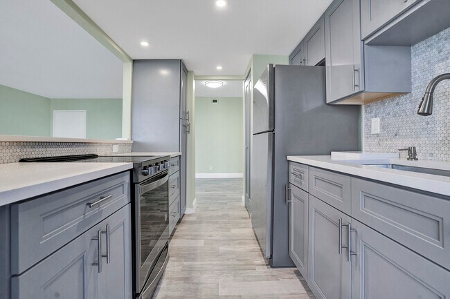 Foto del edificio - 2841 N Ocean Blvd