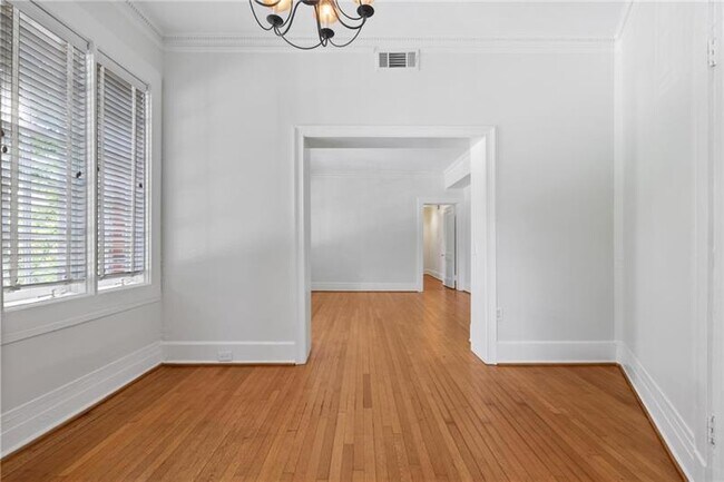 Foto del edificio - 1 S Prado NE