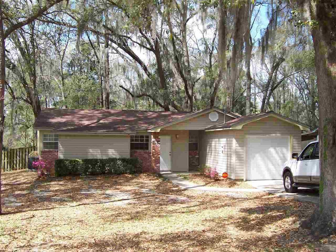 Primary Photo - 2666 Faversham Dr