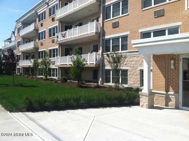 Building Photo - 200 Ocean Park Ave