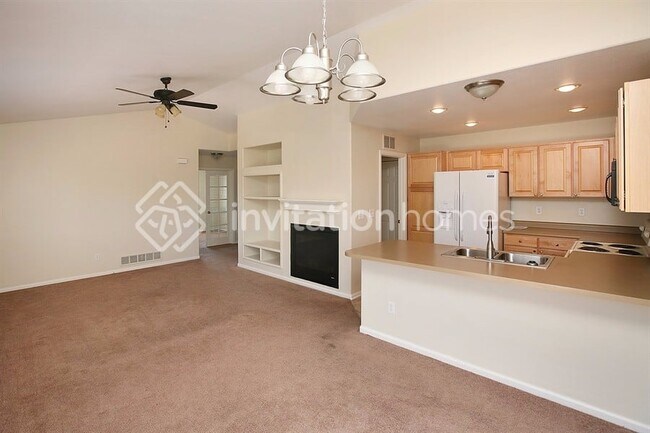 Building Photo - 4305 Ranch Creek Dr
