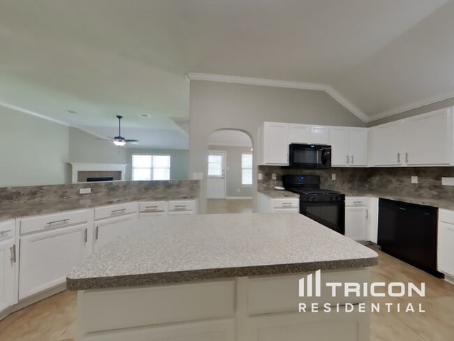 Building Photo - 21478 Olympic Forest Dr