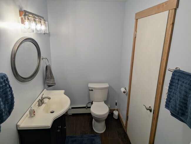 Foto del edificio - 6600 Debra Dr