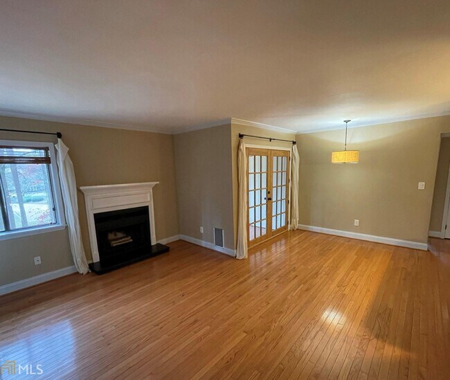 Building Photo - 4005 Wingate Way