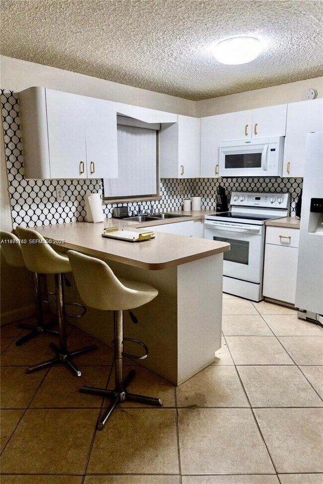 Foto del edificio - 21 SW 113th Ave