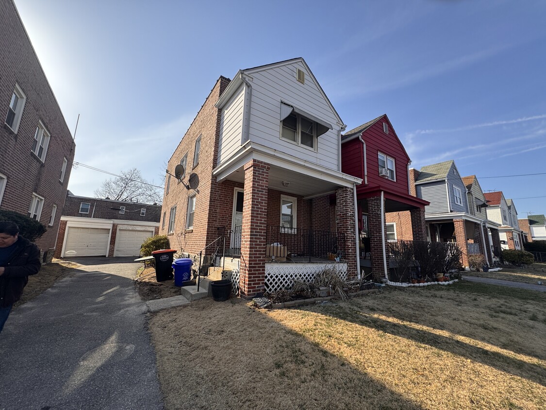 front and garage - 44 Worrell Street