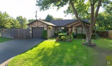 Building Photo - 5503 Safari Trail