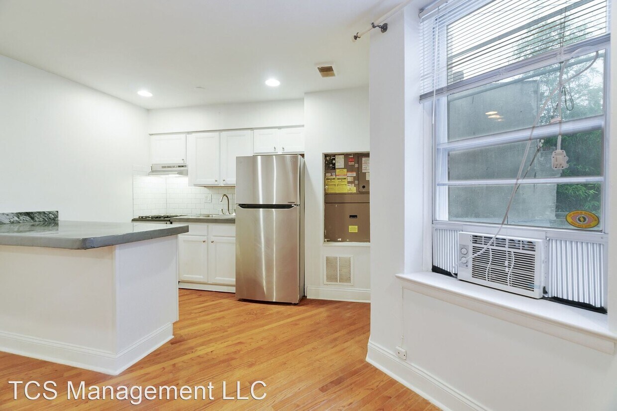 Primary Photo - 718 S 7th St
