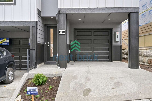 Foto del edificio - "Brand New Spacious 3-Bed, 3-Bath Townhouse Retreat in Lynnwood - 1,574 Sq Ft of Comfort & Style!"
