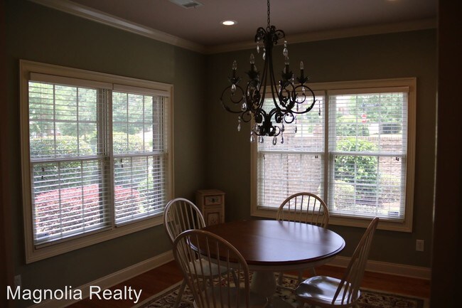 Foto del edificio - 3 br, 2 bath House - 1805 VFW
