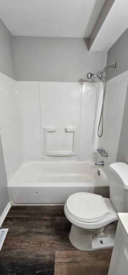 Foto del edificio - 2503 Winchester St