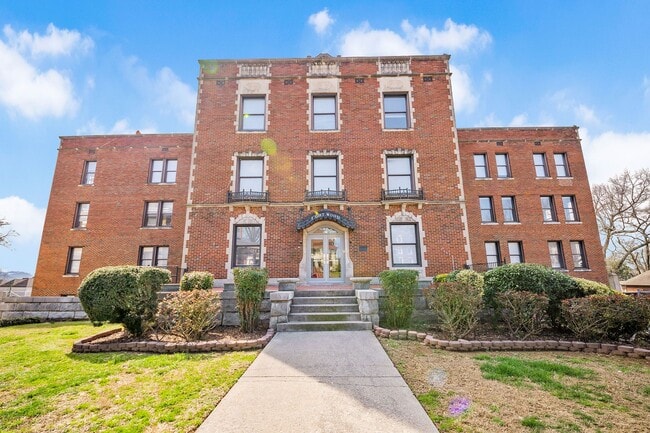 Building Photo - Fort Wood Apartments