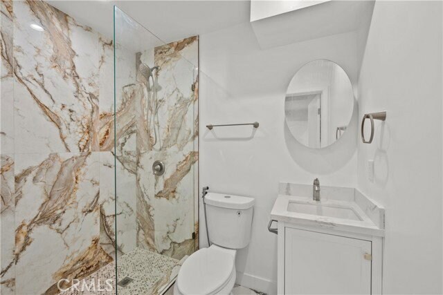 Foto del edificio - 2135 Canyon Dr