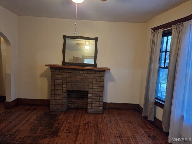 Foto del edificio - 168 Rodney Ave