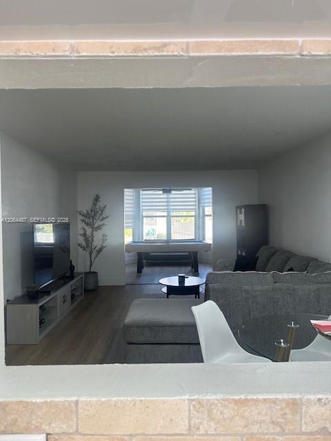 Foto del edificio - 1401 NE 191st St