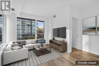 Building Photo - 333 Sunseeker Ave