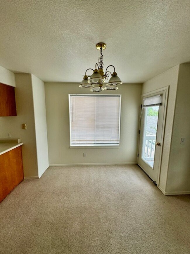 Foto del edificio - 2 Bedroom 2 Bath Centrally Located Condo