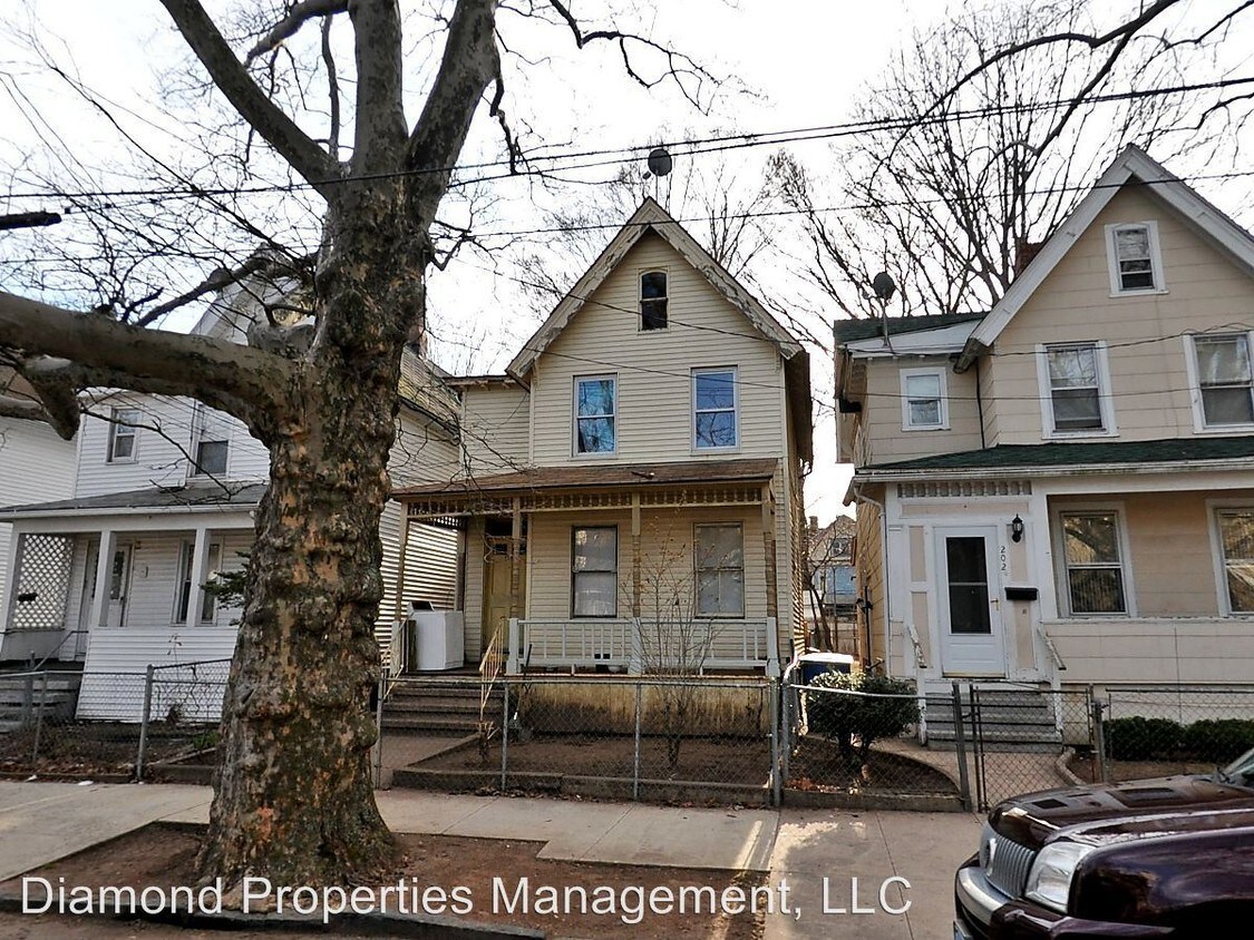 198 Hallock Ave, New Haven, CT 06519 House Rental in New Haven, CT