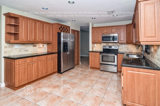 Foto del edificio - 1121 NW 129th Pl