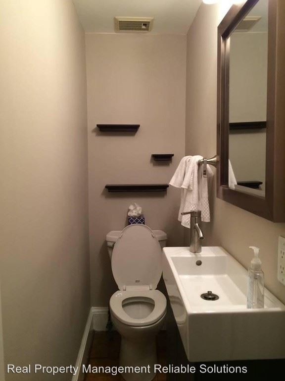 Foto del edificio - 2 br, 1.5 bath House - 913 Tyson Street