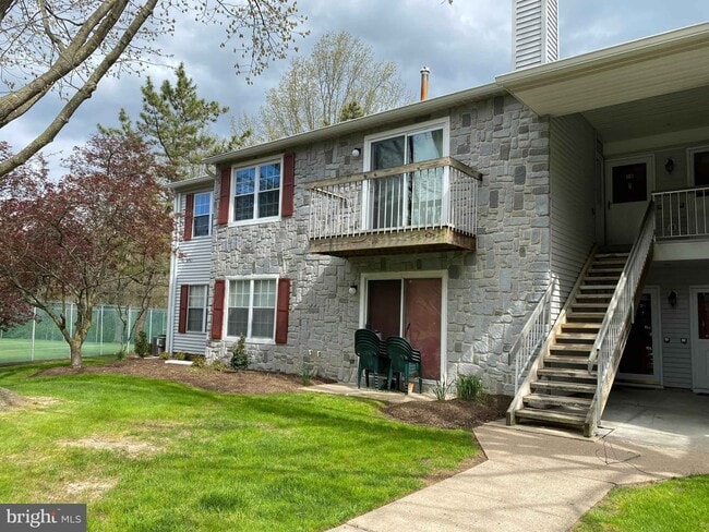 Building Photo - 15 Azalea Ct