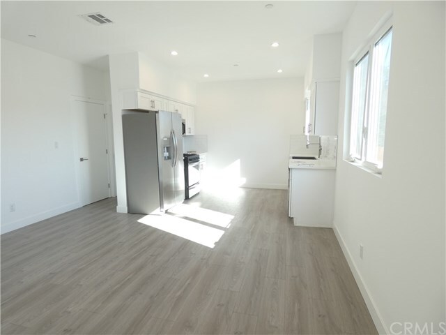 Building Photo - 5026 Cleon Ave