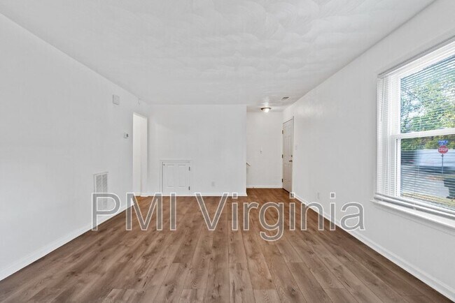 Foto del edificio - 1526 Shipp Ave