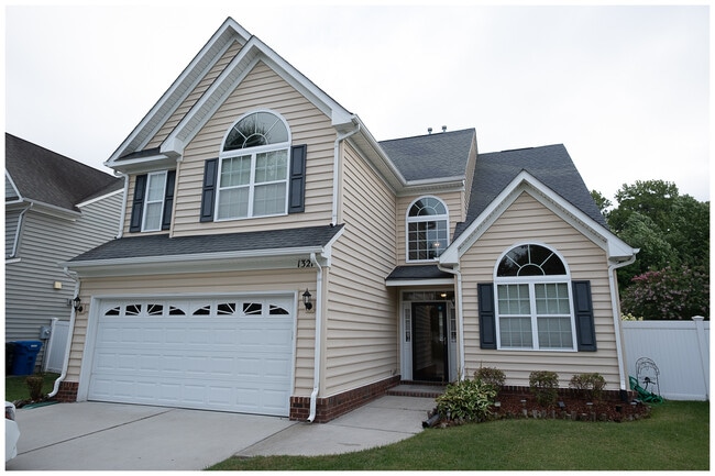 Building Photo - 1321 Adair Dr