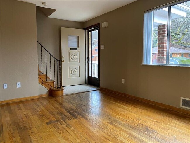 Foto del edificio - 2121 St Leo St