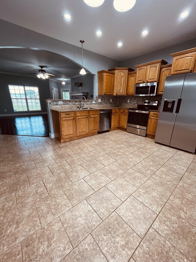 Photo - 1129 Desiree Pl House