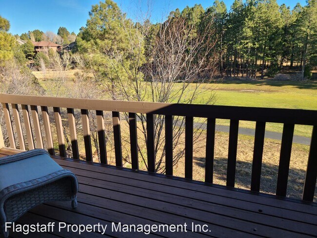 Foto del edificio - 3 br, 2.5 bath House - 2404 N. Earle Dr.
