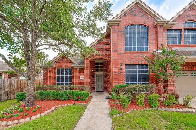 Building Photo - 26031 Crestford Park Ln