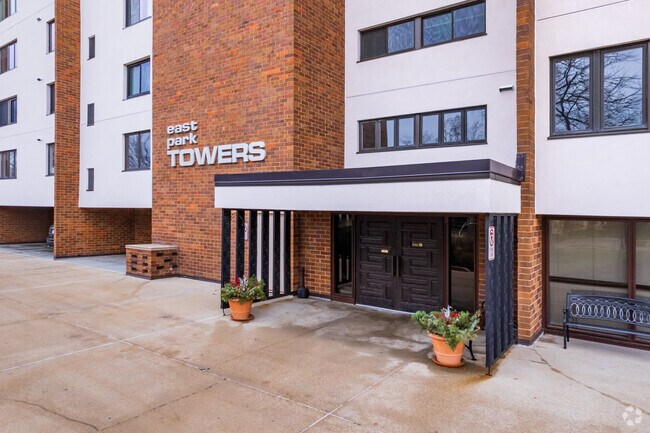 Foto del edificio - East Park Towers