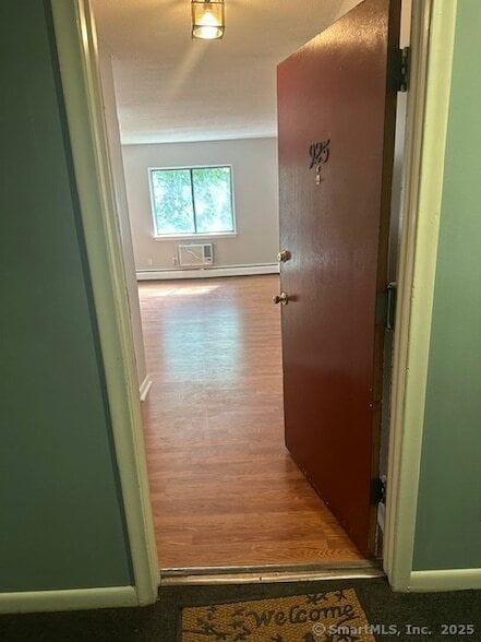 Foto del edificio - 925 High Path Rd