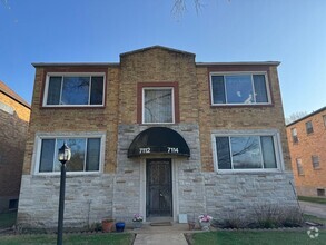Building Photo - 7112-7114-7114 Jamieson Ave