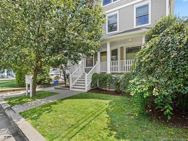 Foto del edificio - 119 Forest St