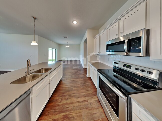 Building Photo - 2745 Ponds Trl